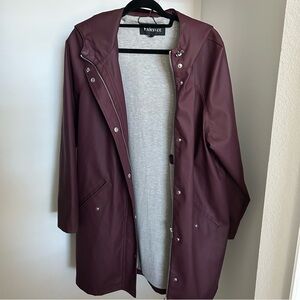 Fahsyee Raincoat Women Jacket Hooded Sz. XL